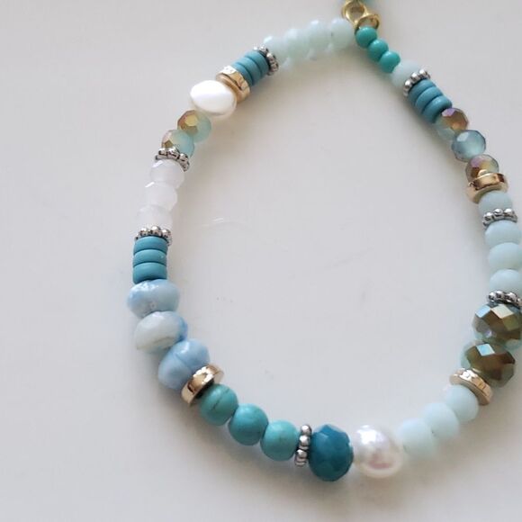 New! FP Avril Stone Dangle Earrings - Picture 4 of 16